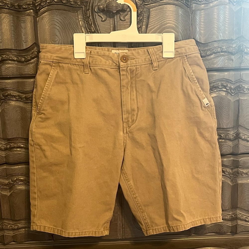Quicksilver men’s 31 khaki shorts